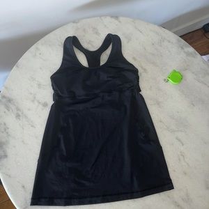 Lululemon tank 🖤